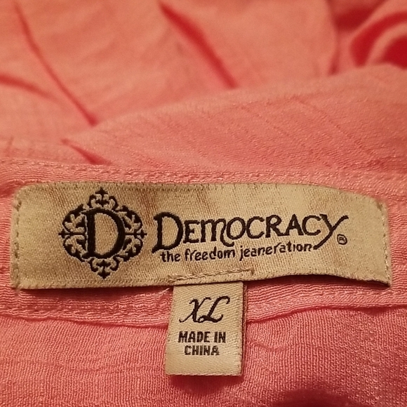 Asymmetrical Pink Long Sleeve Blouse with Mandarin Collar - Picture 2 of 8